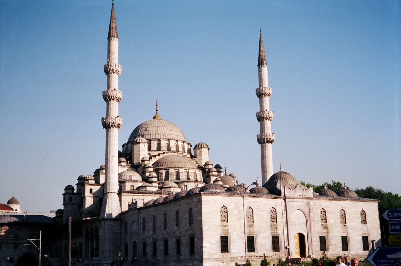 مسجد "يافوز سليم" موقع جغرافي وإطلالة مميزة | ترك برس