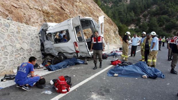 8 آب/ أغسطس وفاة 11 مواطنا سوريا، وجرح 29 آخرين، في حادث لسيارة، كانت قد خرجت في سيرها نحو ما يسمى رحلة &quot;الأمل&quot;.