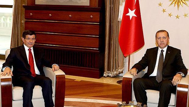 9 تموز/ يوليو كلف الرئيس التركي &quot;أردوغان&quot;، زعيم حزب العدالة والتنمية &quot;أحمد داود أوغلو&quot; بتشكيل الحكومة، وذلك خلال مدة 45 يوما.