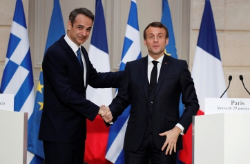 صحيفة يونانية: اليونان تعزز تعاونها العسكري مع فرنسا لمواجهة تركيا